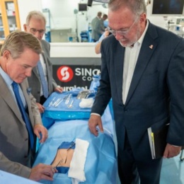 Senator Jon Husted Visits Sinclair to Discuss Workforce Pell Grant Program