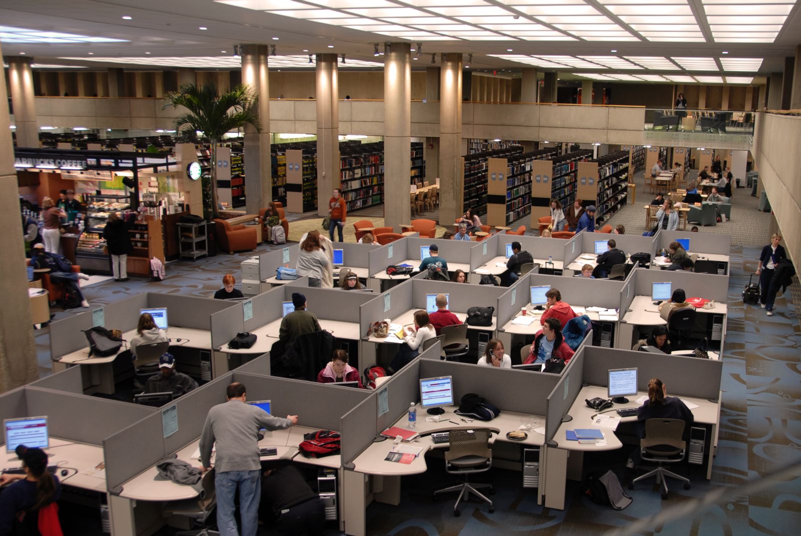 Library open computer lab